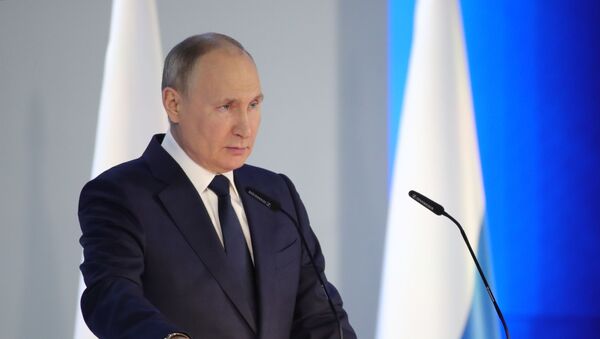 Президент РФ Владимир Путин выступает с ежегодным посланием Федеральному Собранию - Sputnik Кыргызстан