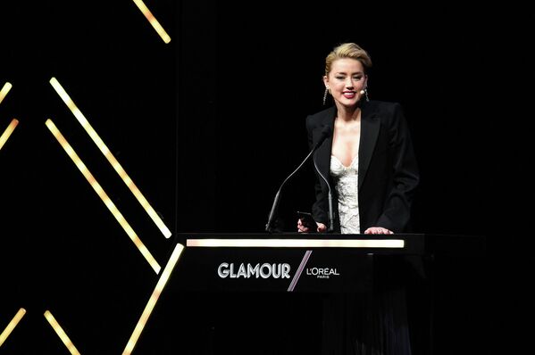 Актриса на церемонии вручения награды Glamour Women Of The Year 2018 в Нью-Йорке - Sputnik Кыргызстан