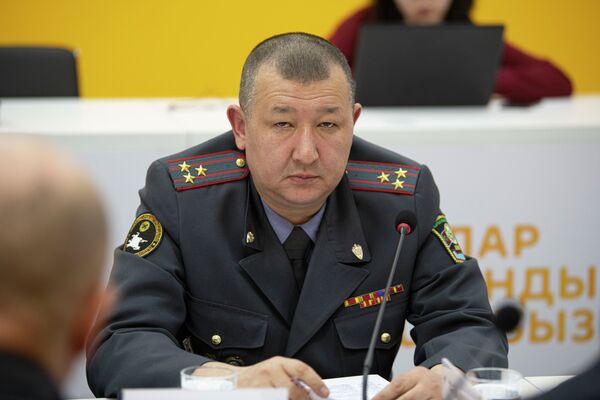 Начальник отдела Следственной службы Министерства внутренних дел Азамат Дуйшеналиев - Sputnik Кыргызстан