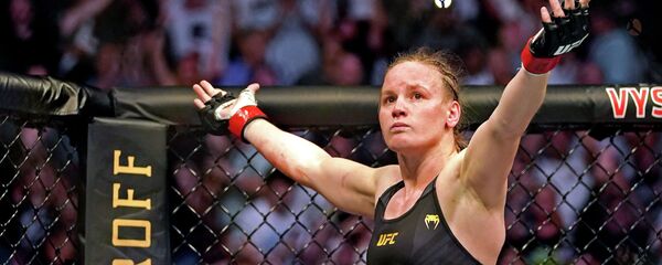 UFC 261 в Джексонвилле. Валентина Шевченко против Джессики Андраде - Sputnik Кыргызстан