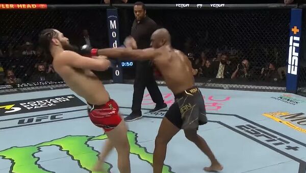 Масвидаль в нокауте — лучшие моменты турнира UFC 261. Видео - Sputnik Кыргызстан