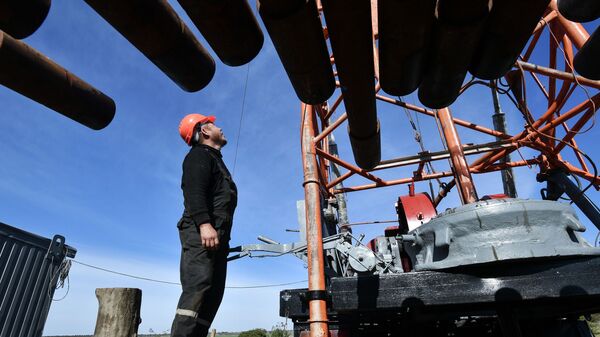 Бурения новых скважин для водообеспечения Крыма - Sputnik Кыргызстан