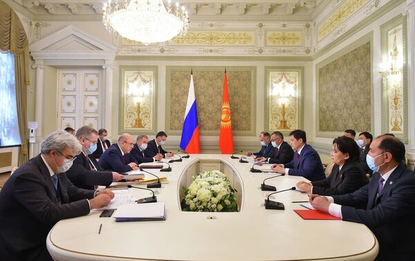 Премьер-министр КР Улукбек Марипов пригласил российского коллегу Михаила Мишустина посетить Кыргызстан с официальным визитом осенью этого года - Sputnik Кыргызстан