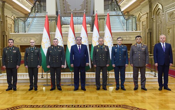 Заседание министров обороны государств ОДКБ в Душанбе - Sputnik Кыргызстан