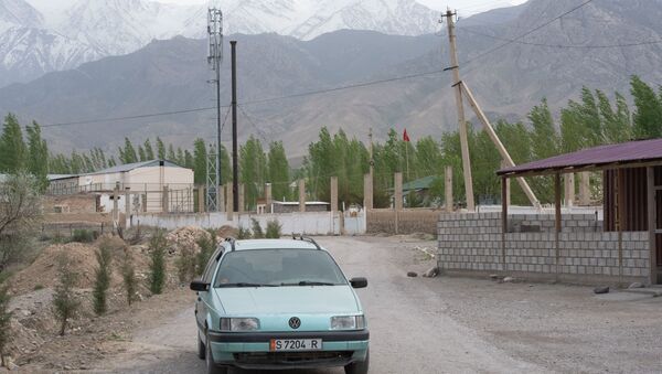  Баткендин Тажикстан менен чектешкен аймагындагы Ак-Сай айылы - Sputnik Кыргызстан