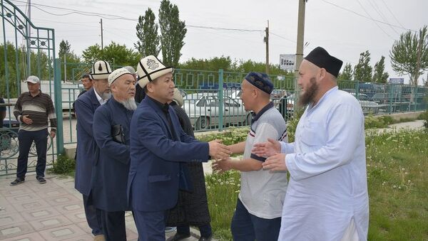 Соболезнования родственникам погибшим в кыргызско-таджикском приграничном конфликте - Sputnik Кыргызстан