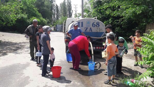 Отключение воды в микрорайонах города Ош - Sputnik Кыргызстан