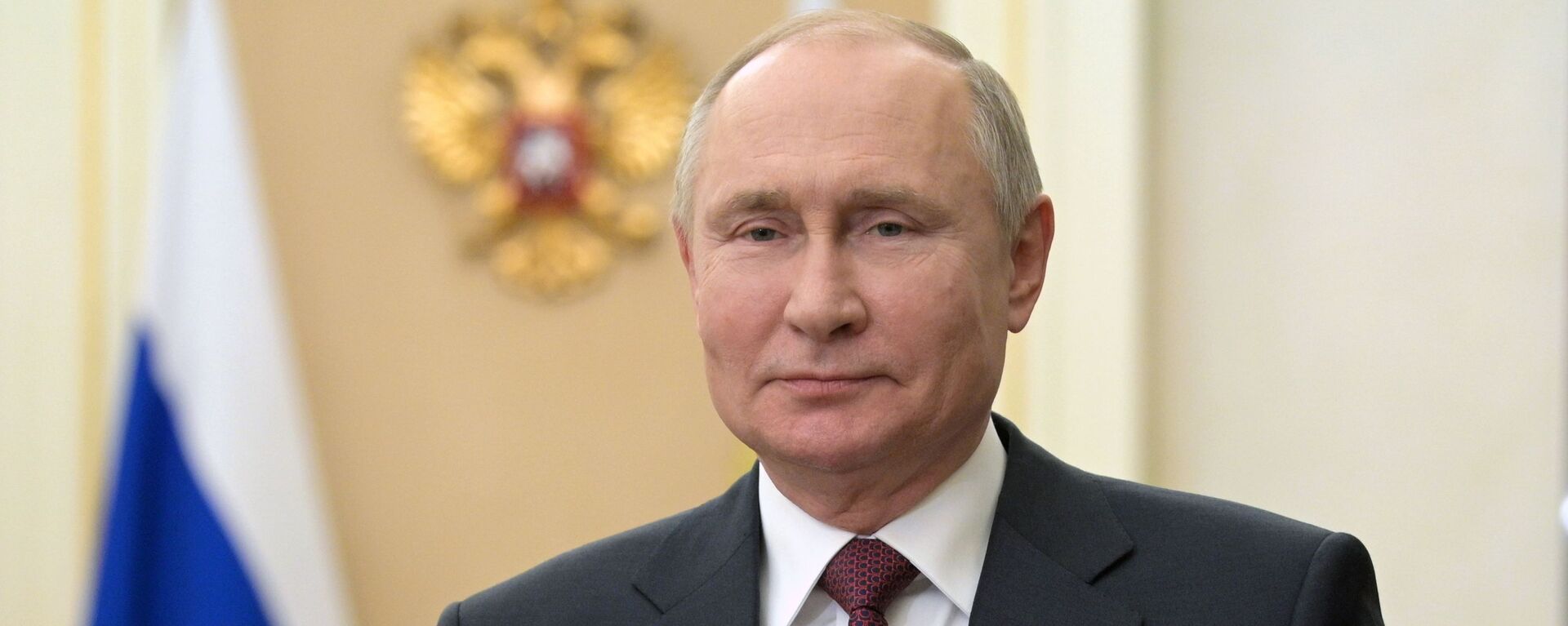 Президент РФ Владимир Путин во время обращения - Sputnik Кыргызстан, 1920, 08.05.2021