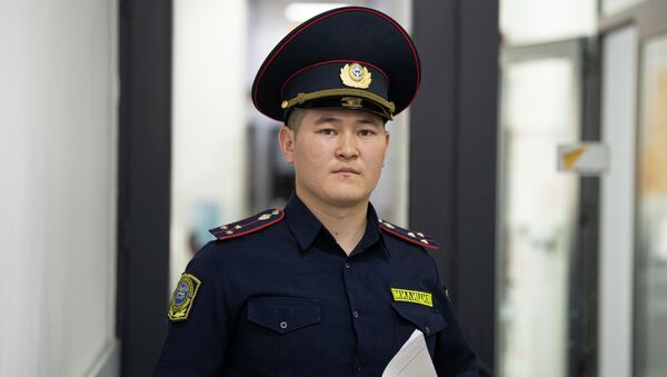 Пресс-секретарь Управления патрульной службы милиции Байказы Айтикул уулу - Sputnik Кыргызстан