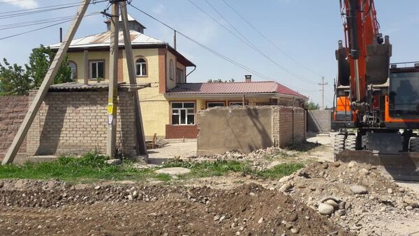 Демонтаж незаконных объектов в Бишкеке - Sputnik Кыргызстан