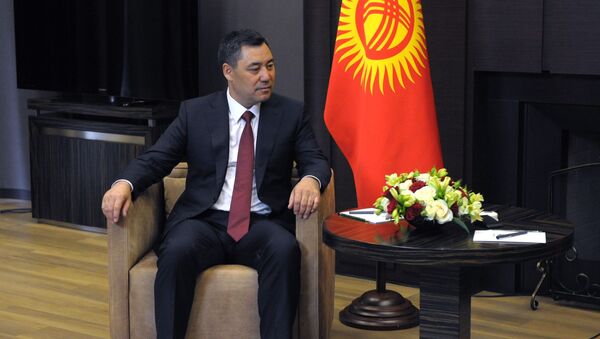 Президент Кыргызстана Садыр Жапаров во время встречи с президентом РФ Владимиром Путиным в Сочи - Sputnik Кыргызстан