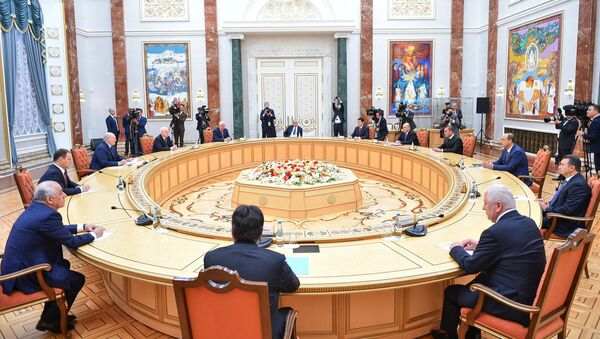 Заседание Совета глав правительств СНГ в Минске  - Sputnik Кыргызстан