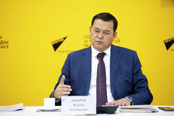 Председатель Фонда управления государственным имуществом (ФУГИ) Мирлан Бакиров - Sputnik Кыргызстан