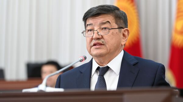Министр экономики и финансов КР Акылбек Жапаров - Sputnik Кыргызстан