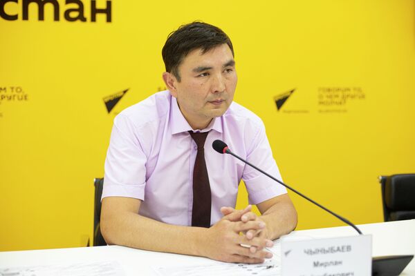 Ректор Кыргызского государственного технического университета Мирлан Чыныбаев - Sputnik Кыргызстан