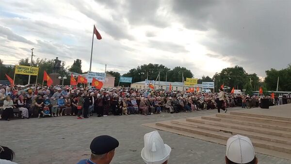 В Таласе проходит митинг сторонников Бабанова — видео - Sputnik Кыргызстан
