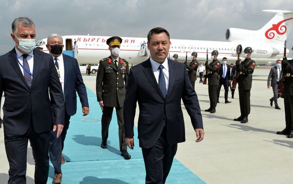 Президент Садыр Жапаров прибыл с официальным визитом в столицу Турецкой Республики в город Анкара - Sputnik Кыргызстан