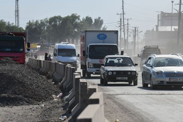 Дорожные работа на автотрассе Бишкек — Ош - Sputnik Кыргызстан