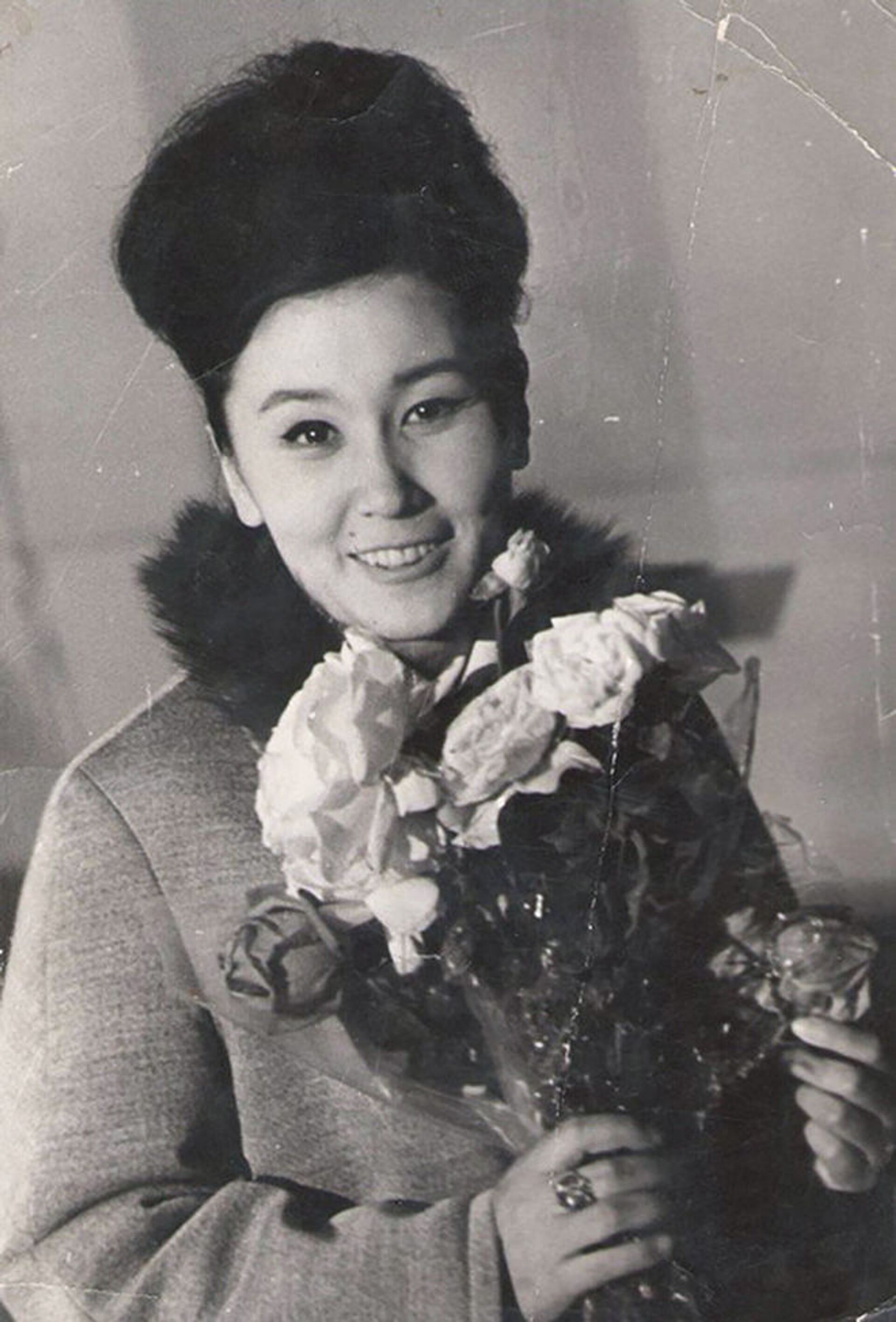 Народная артистка СССР, актриса Гулсун Мамашева - Sputnik Кыргызстан, 1920, 16.12.2021