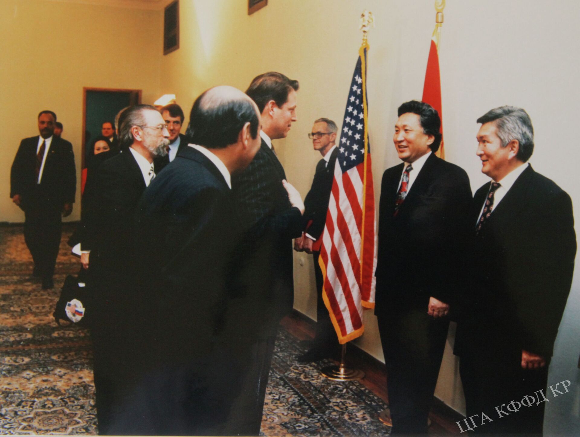 Встреча вице-президента США Альберта Гора и премьер-министра КР Турсунбека Чынгышева - Sputnik Кыргызстан, 1920, 16.12.2021