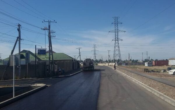На 35 городских улицах работы по реконструкции продолжаются, сообщили в мэрии - Sputnik Кыргызстан