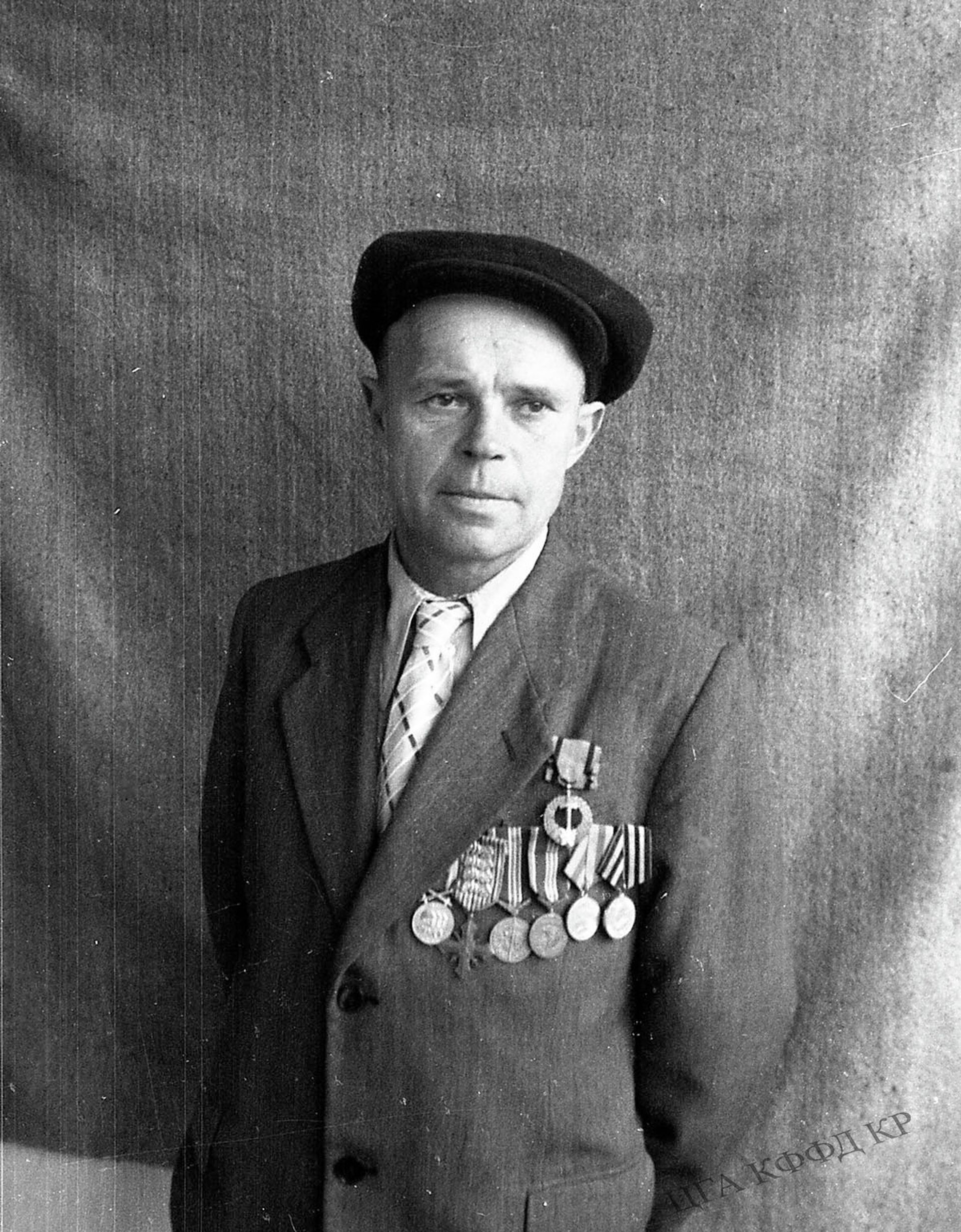 Ветеран Великой Отечественной войны Богумил Цейпек - Sputnik Кыргызстан, 1920, 16.12.2021