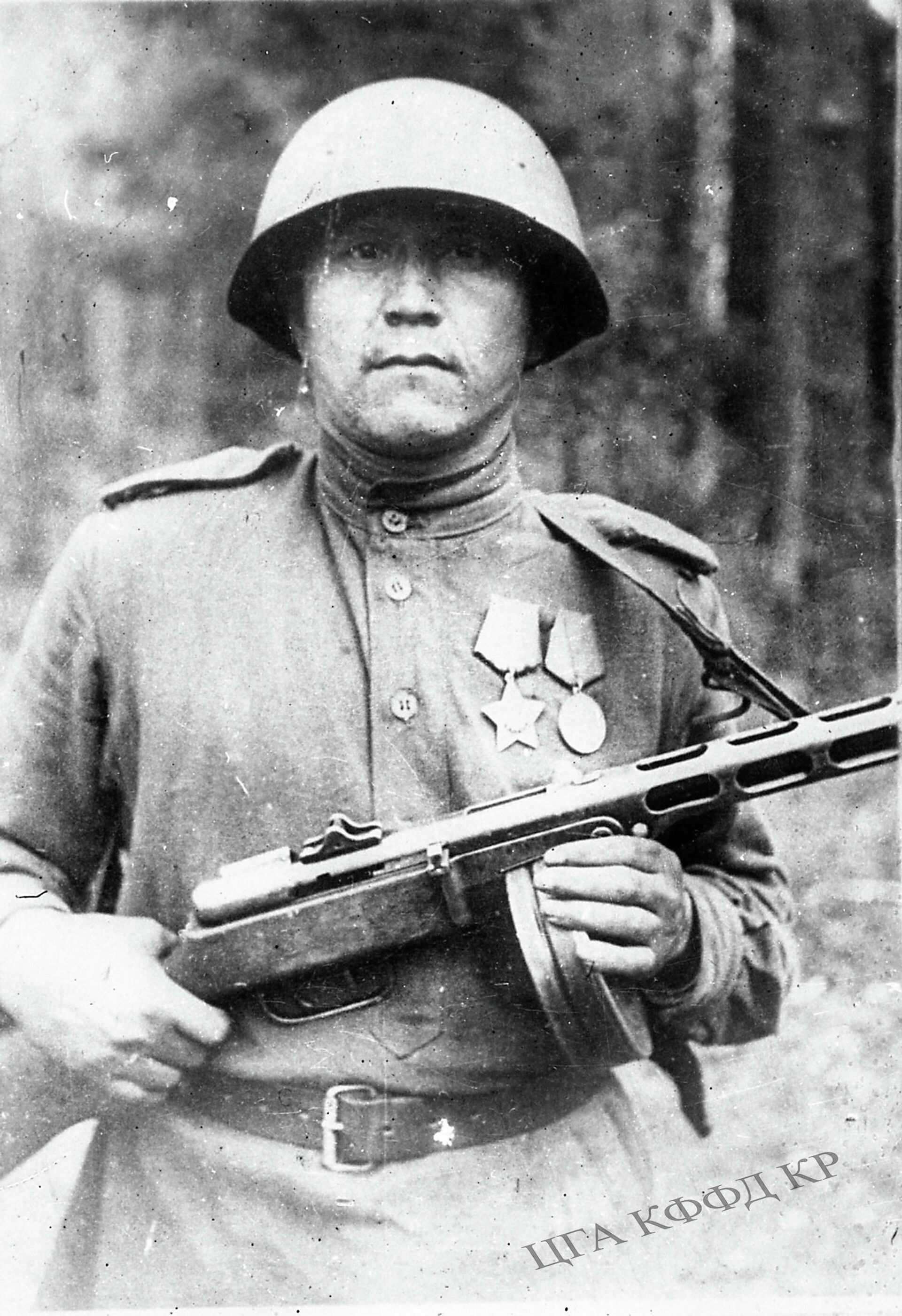 Ветеран Великой Отечественной войны Чингиз Токтобаев - Sputnik Кыргызстан, 1920, 16.12.2021