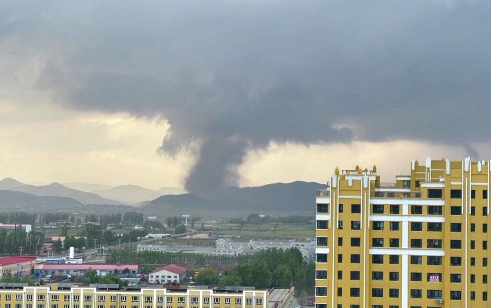 Shangzhi City. Торнадо Китай 2019 погода от шефа Каюань. Дюна пассаж