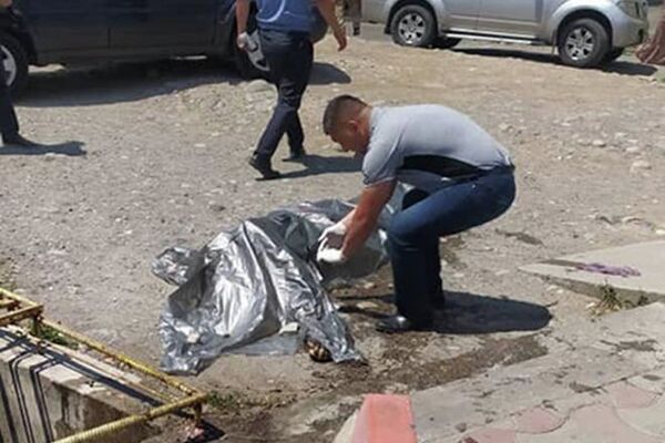 Тело обнаружили 25 июня в микрорайоне Асанбай. На вид умершему было 45-50 лет, его личность не установлена - Sputnik Кыргызстан
