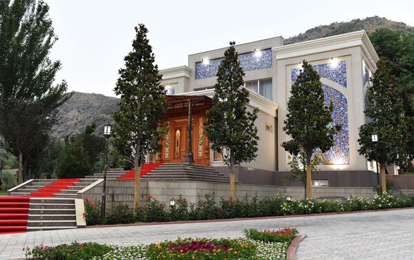 Загородная резиденция Бахор президента РТ в Варзобском районе  - Sputnik Кыргызстан