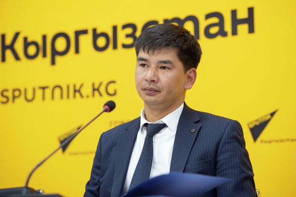 Заместитель директора государственного учреждения Унаа Бакытбек Шералиев - Sputnik Кыргызстан