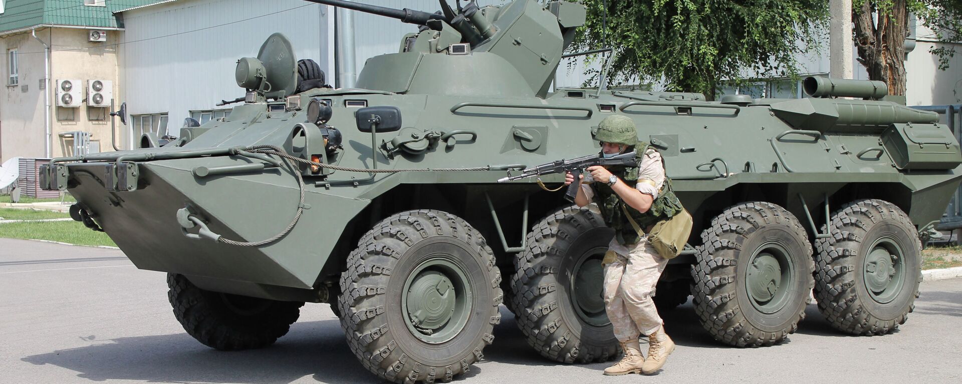 Канттагы авиабазанын жоокери - Sputnik Кыргызстан, 1920, 18.02.2026