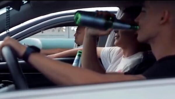Как нужно поступать с пьяными водителями — ролик от ГУОБДД - Sputnik Кыргызстан