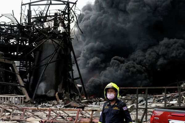 Взрыв в химзаводе в Бангкоке - Sputnik Кыргызстан