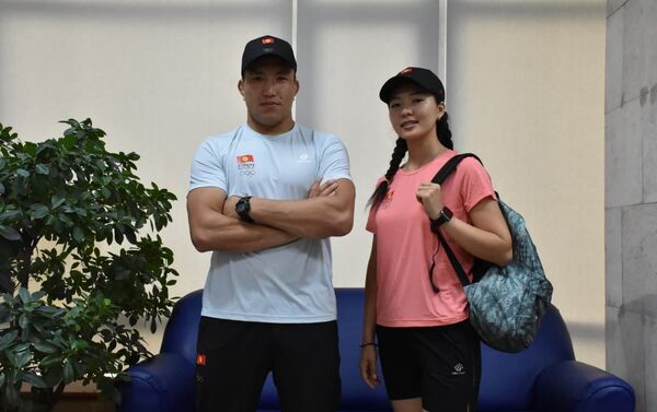 В этой форме члены сборной будут тренироваться, ходить по Олимпийской деревне и выходить на награждение - Sputnik Кыргызстан
