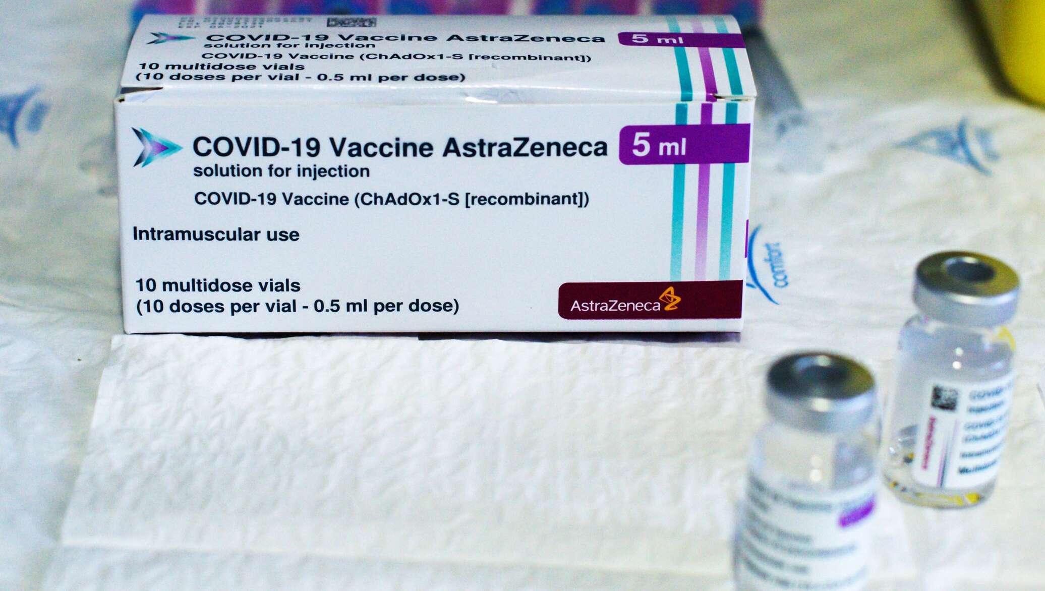 Иностранные вакцины. Препараты против коронавируса. Astrazeneca. Прививка астразенека от ковид. Вакцина azd1222 (astrazeneca).