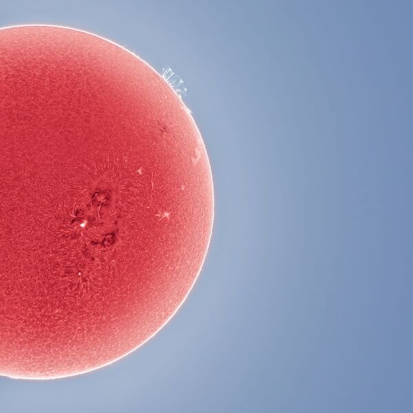 Снимок The Magnetic Field of our Active Sun американского фотографа Andrew McCarthy , попавший в шортлист конкурса Royal Observatory’s Astronomy Photographer of the Year 13 - Sputnik Кыргызстан