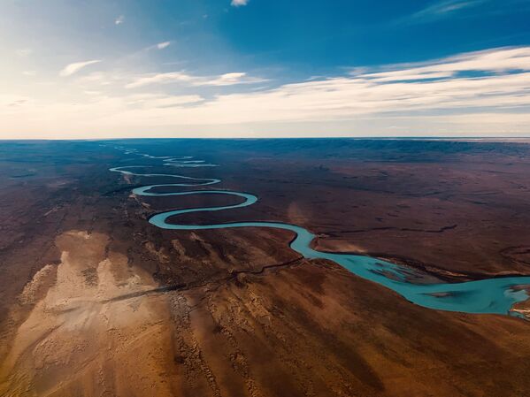 Снимок Flight from Iguazu фотографа из США Lizhi Wang, занявший 1-е место в номинации Landscape конкурса IPPAWARDS 2021 - Sputnik Кыргызстан