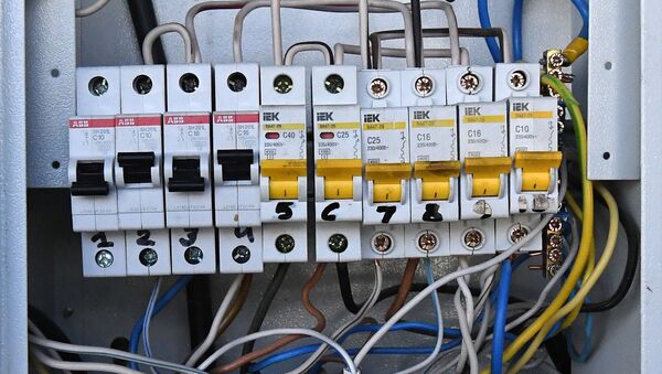 Автоматические выключатели электроэнергии. Архивное фото - Sputnik Кыргызстан