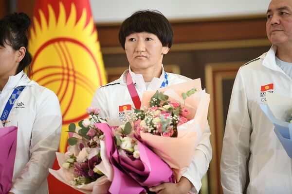 Встреча олимпийской сборной Кыргызстана из Токио  - Sputnik Кыргызстан
