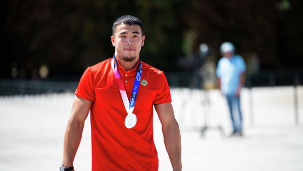 Серебряный медалист Олимпийских игр в Токио Акжол Махмудов - Sputnik Кыргызстан