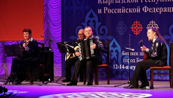 Артисты из России выступили в Бишкеке — видео с открытия Дней культуры РФ - Sputnik Кыргызстан