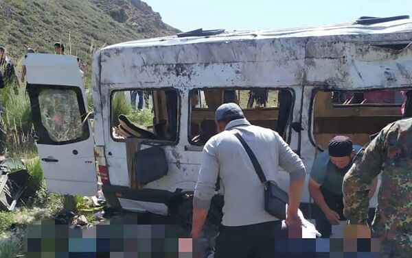 В Иссык-Кульской области в результате ДТП погибли пять человек - Sputnik Кыргызстан