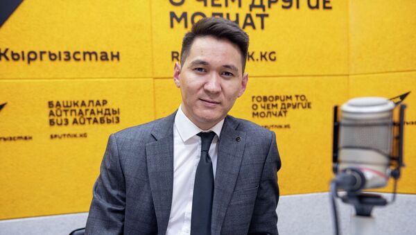 Заместитель министра здравоохранения КР Бакыт Джангазиев на радио Sputnik Кыргызстан - Sputnik Кыргызстан