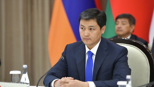 Председатель кабинета министров КР Улукбек Марипов на очередном заседании Евразийского межправительственного совета в Чолпон-Ате - Sputnik Кыргызстан