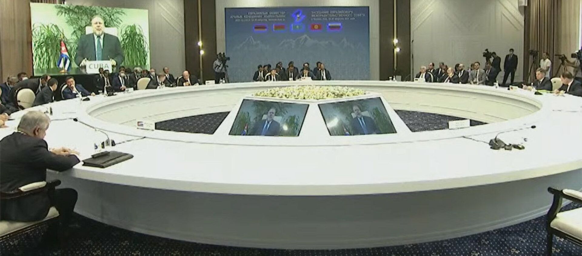 В Чолпон-Ате проходит встреча глав правительств стран ЕАЭС — прямой эфир - Sputnik Кыргызстан, 1920, 20.08.2021