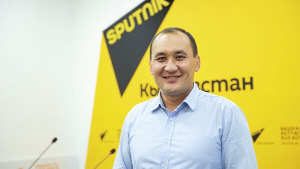 Замдиректора республиканского центра СПИД Айбек Бекболотов - Sputnik Кыргызстан