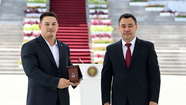 Церемония вручения государственных наград призерам и участникам XXXII Олимпийских игр в Токио - Sputnik Кыргызстан