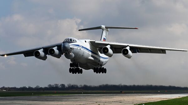 Российский самолет Ил-76. Архивное фото - Sputnik Кыргызстан