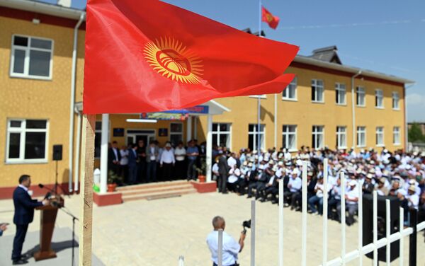 Жапаров также поблагодарил братский турецкий народ и руководство Турции за большую помощь в восстановлении домов - Sputnik Кыргызстан